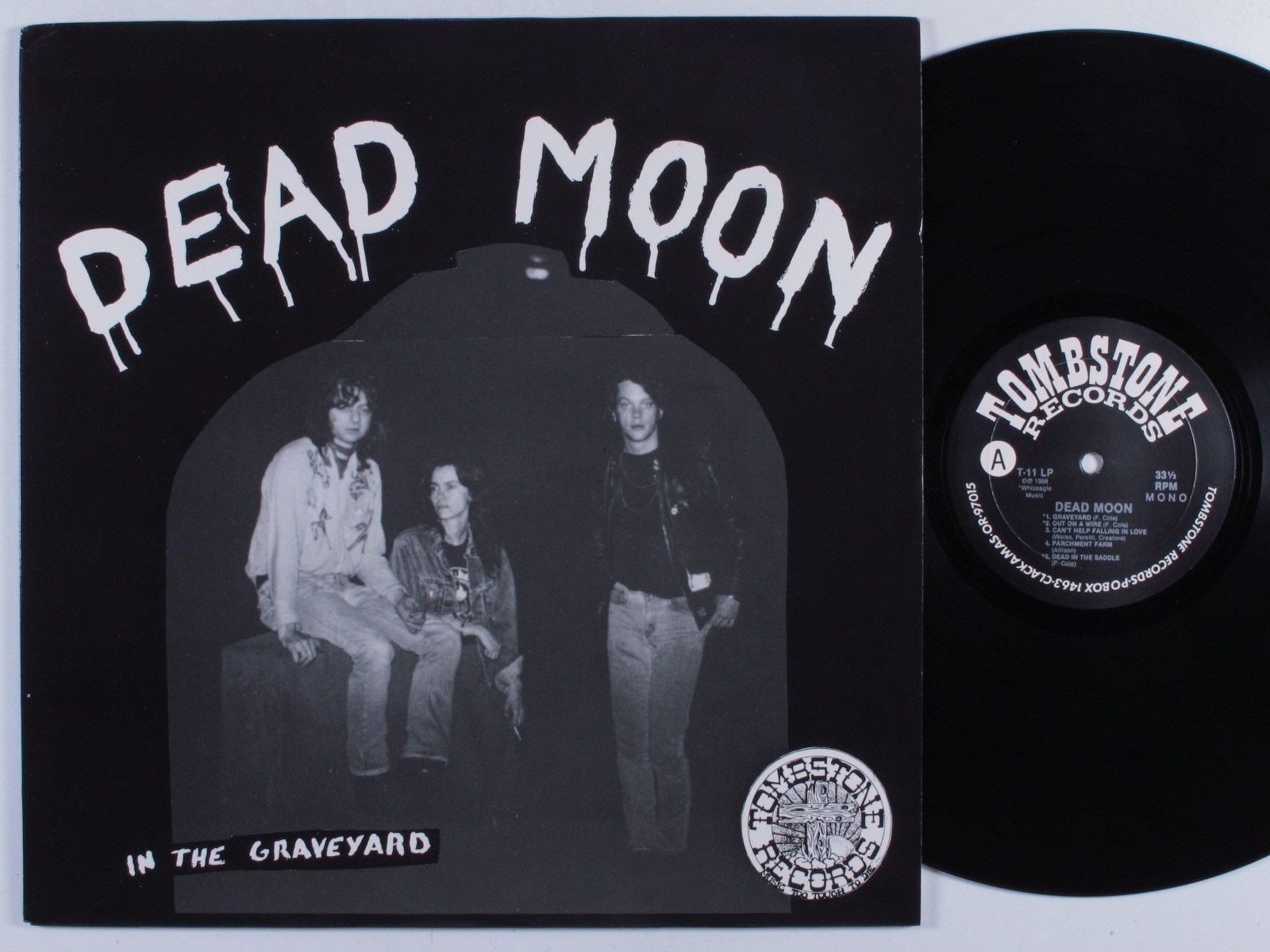 Dead Moon – In The Graveyard LP